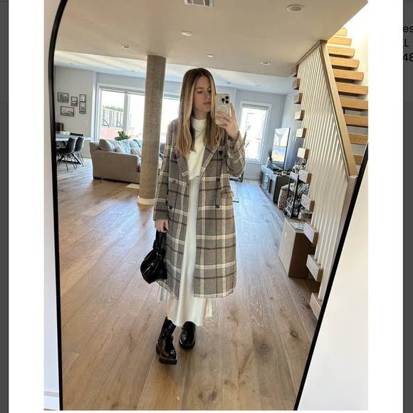 Astr raquel coat  Plaid Double-Breasted Coat - Picture 4 of 16